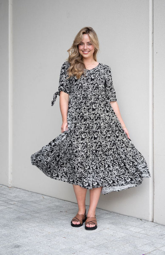 Holly Dress Black